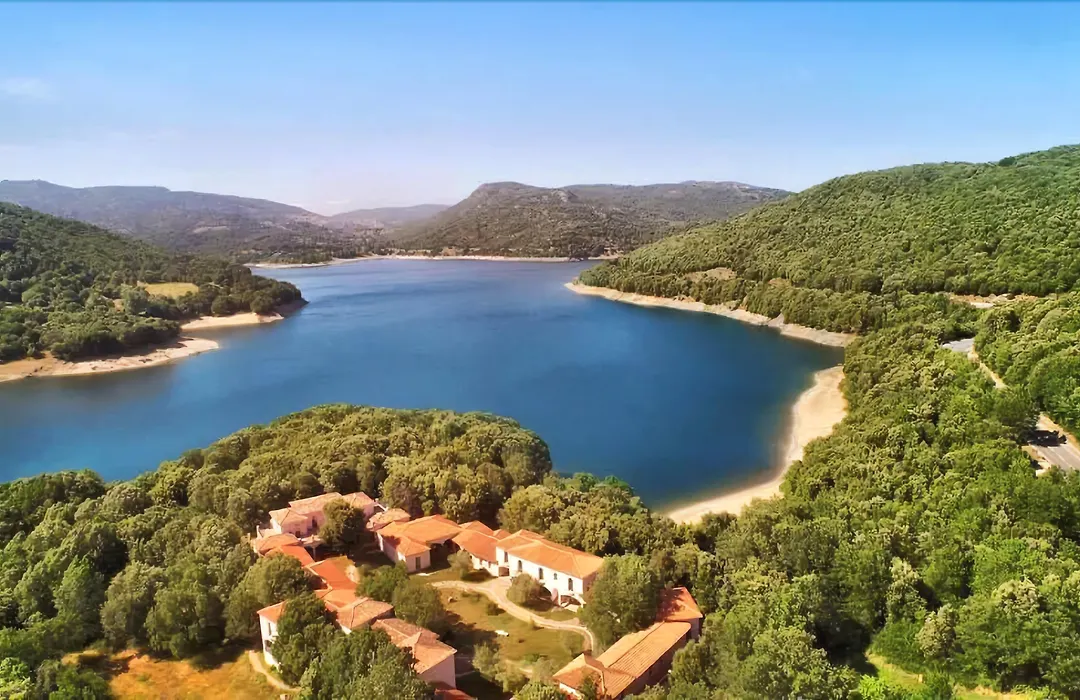 Hotel Taloro-1